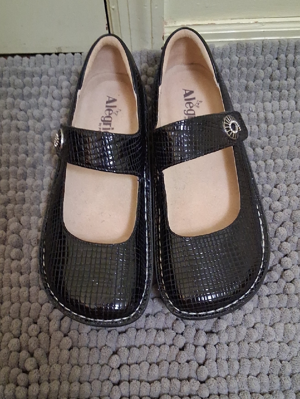 Alegria Mary Jane's Black Leather Size 10W